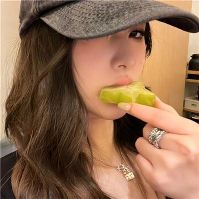 交际女封面